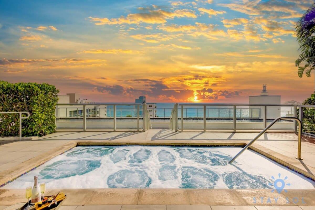 Beachfront Resort - Hot Tub & Pool- Near Beach Hollywood Exteriör bild