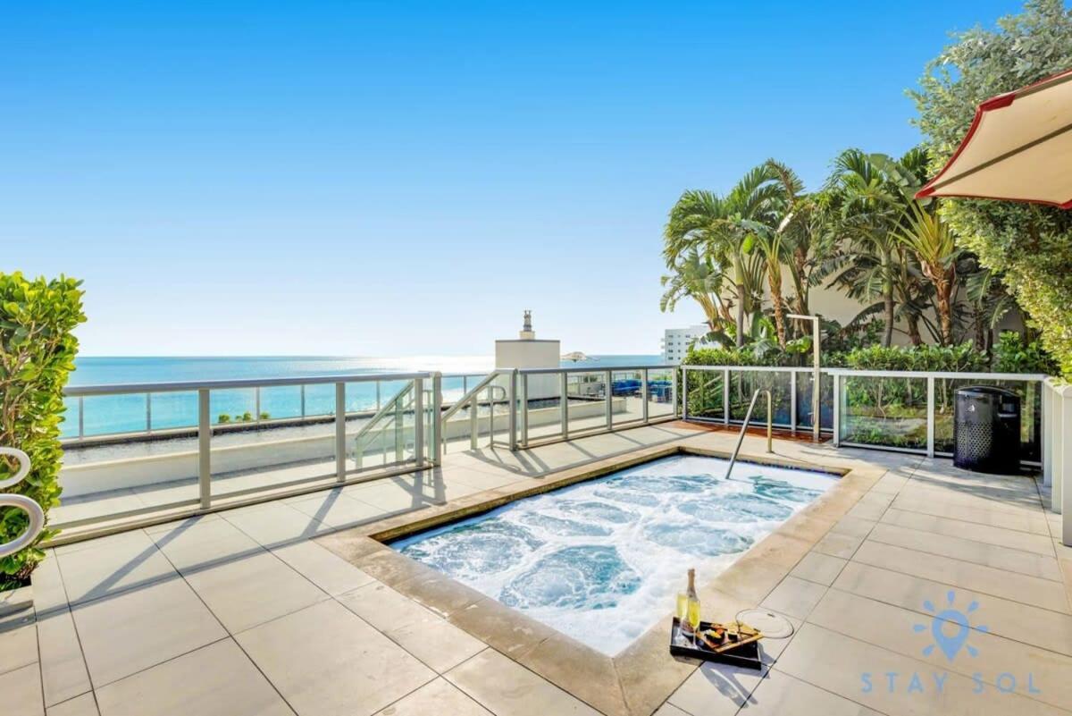 Beachfront Resort - Hot Tub & Pool- Near Beach Hollywood Exteriör bild